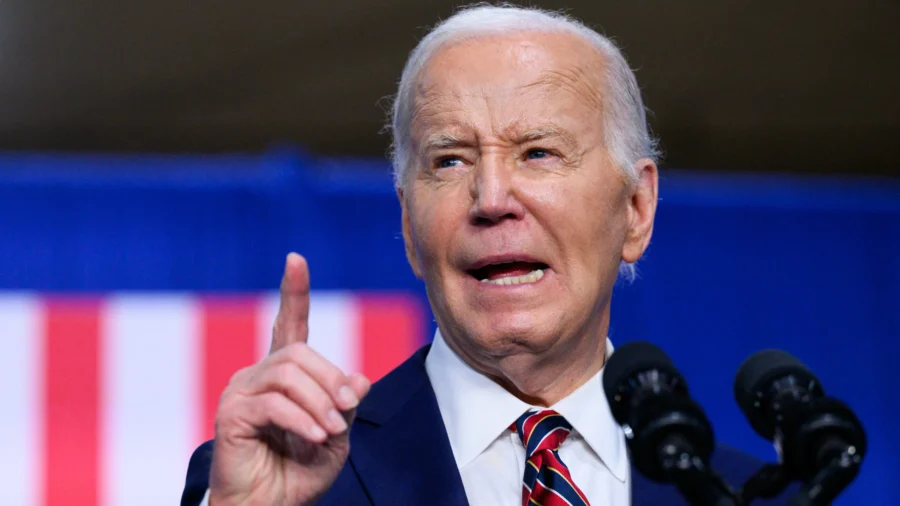 Biden Touts Work for Veterans in New Hampshire, Attacks Trump Over 'Unified Reich' Post
