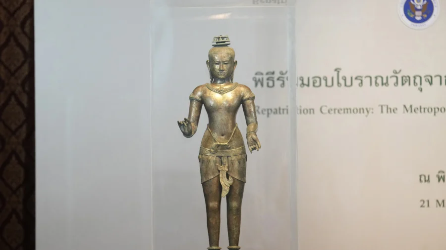 Thailand Welcomes Home Trafficked 1,000-Year-Old Statues Returned by New York’s Metropolitan Museum