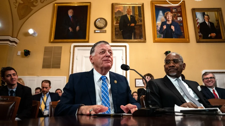 Incumbents Have Had a 'Very Good Record' in Winning Primaries: Political Strategist