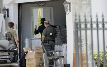 Florida Sheriff’s Office Raids Home of Rapper Sean Kingston, Arrests Mother