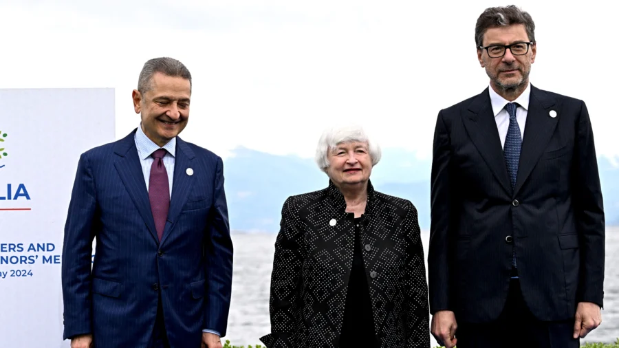 Yellen Pushes for More Ukraine Aid at G7 Meeting