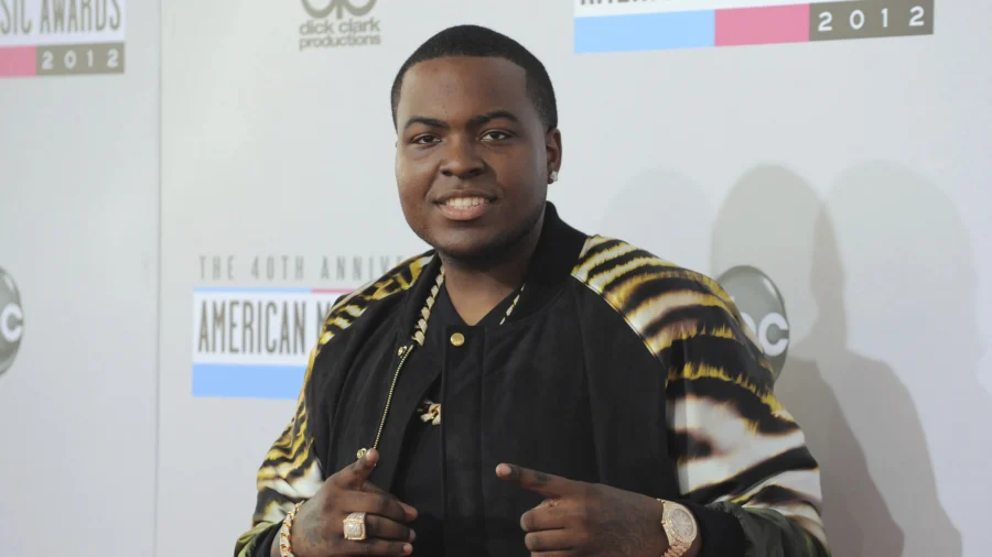 Rapper Sean Kingston and His Mother Stole More Than $1 Million Through Fraud, Authorities Say