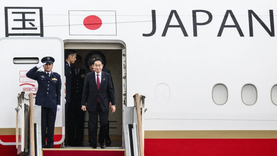 Chinese, Japanese Leaders Head to Seoul for First Trilateral Summit Since 2019