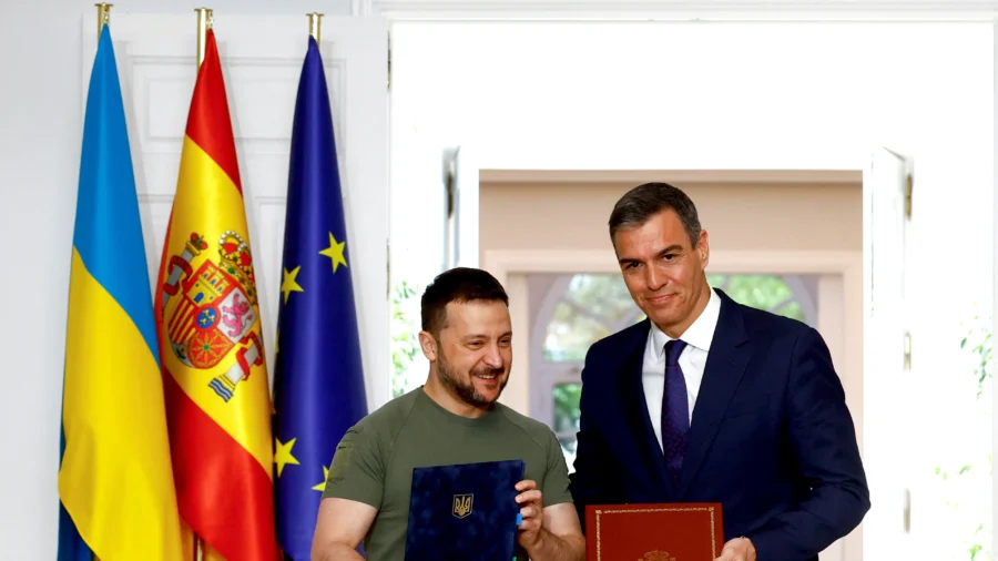 Ukranian President Zelenskyy Signs Arms Deal With Spain