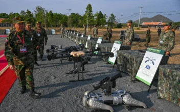 China Showcases Killer War Zone Robot: Video