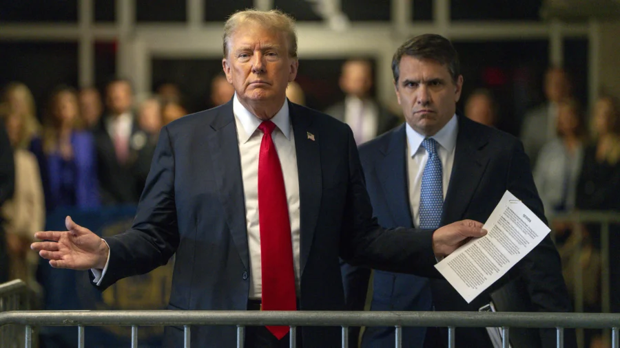 Trump's NY Trial 'Will Result in a Hung Jury': Legal Expert