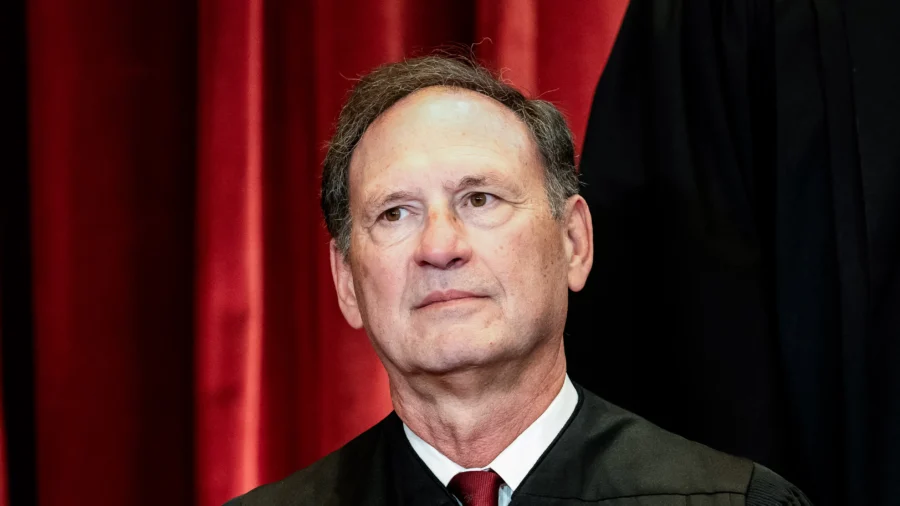 Supreme Court’s Alito Responds to Calls to Recuse From Trump Cases