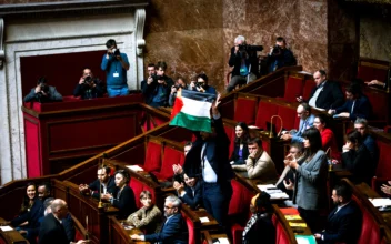 Palestinian Flag Wave During Parliament Session Is ‘Unacceptable’: Parliament President