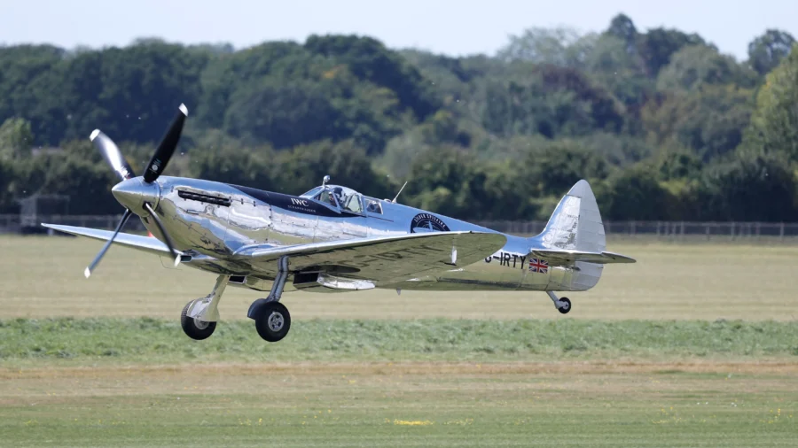 World War II-Era Spitfire Fighter Plane Crashes in Field in England, Killing Pilot