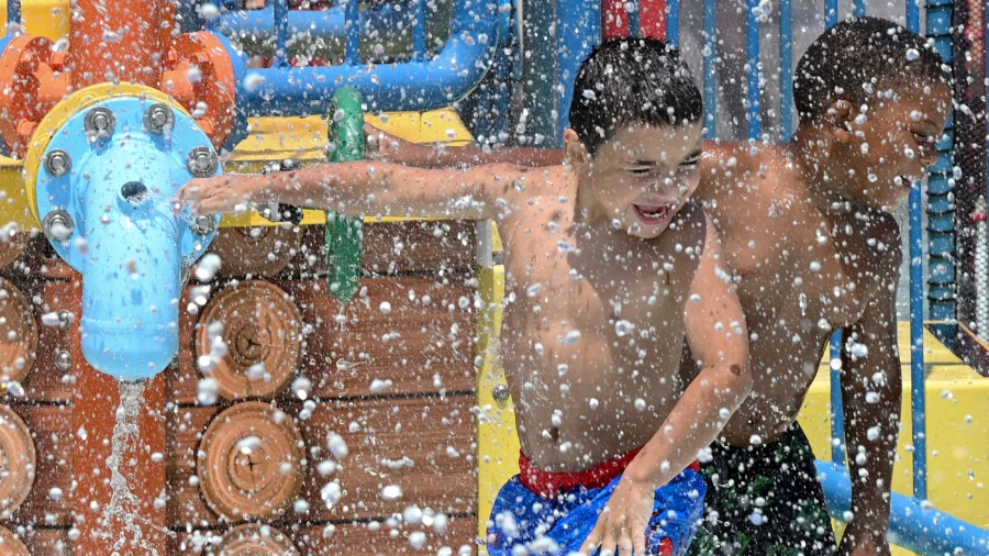 How to Protect Your Children During the Heat Wave