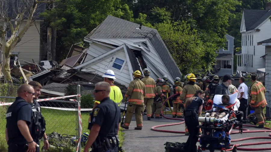 Investigators Probe Gas Explosion in Syracuse Home Collapse