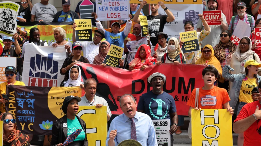 Rally Calls on NYC to Fund Schools and Libraries, Decries Budget Cuts