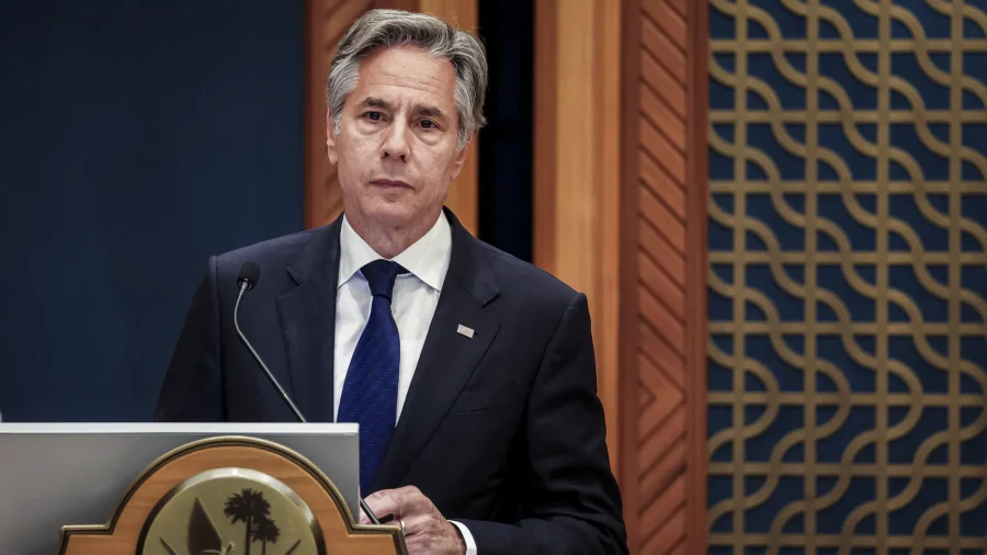 Blinken Meets Romanian Foreign Minister, Signs Memorandum of Understanding