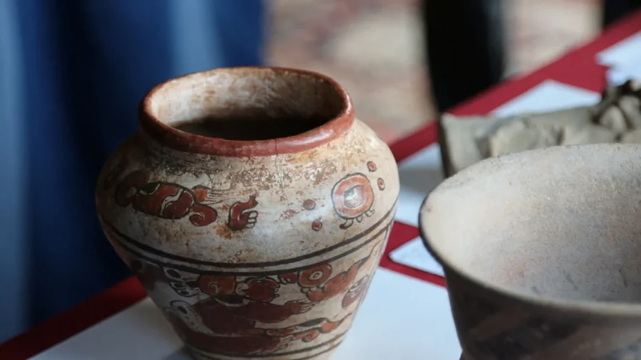 Antiquities Returning to Mexico Include Mayan Vase Sold for $4 in US Store