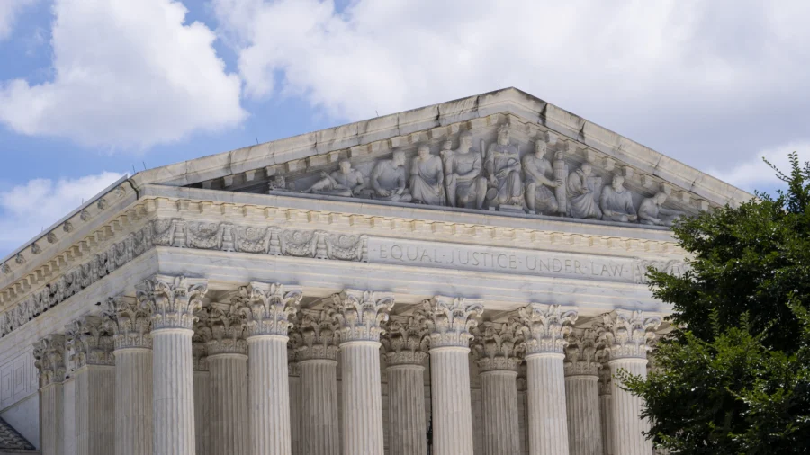 Some Americans Upset With Supreme Court’s Delay in Trump’s Immunity Ruling: Analyst