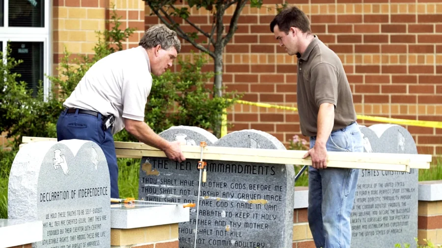 Federal Judge Blocks Louisiana Law Requiring Ten Commandments in Public Schools