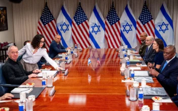 Austin Meets Israeli Counterpart and Urges Diplomacy as Israel Moves Toward Lebanon