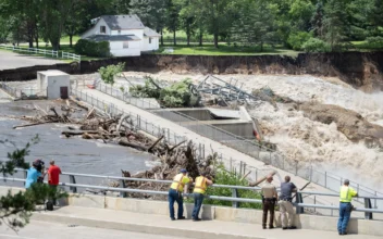 Midwest Flooding Devastation Comes Into Focus as Flood Warnings Are Extended in Other Areas