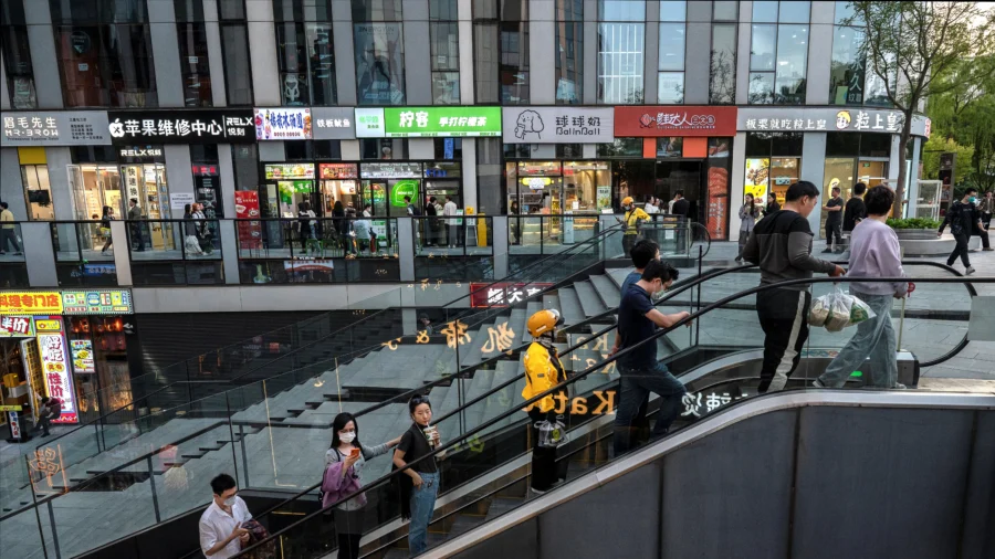Report: China's Economy Grew Less Than 3 Percent in 2025