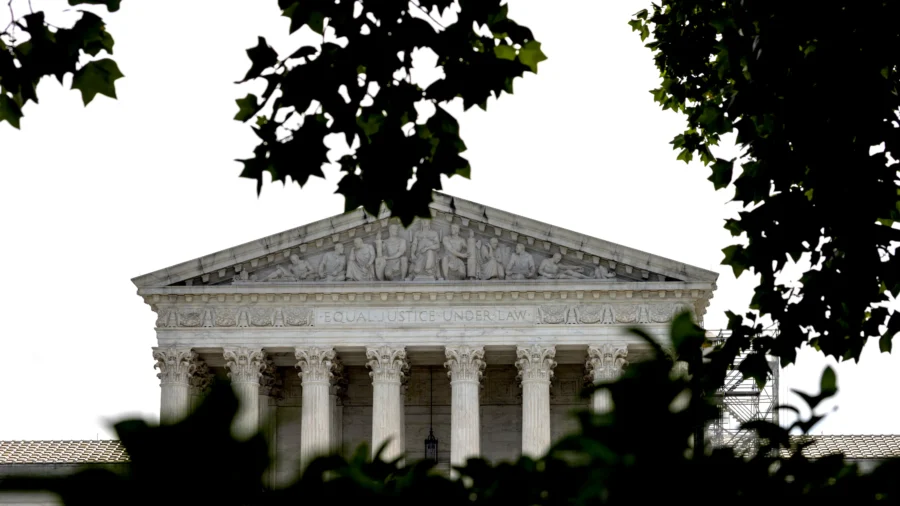 Supreme Court Rules for Jan. 6 Defendant Who Challenged Obstruction Charge