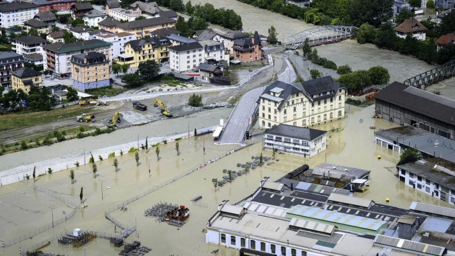 Storms in Switzerland and Italy Cause Flooding and Landslides, Leaving at Least 4 People Dead