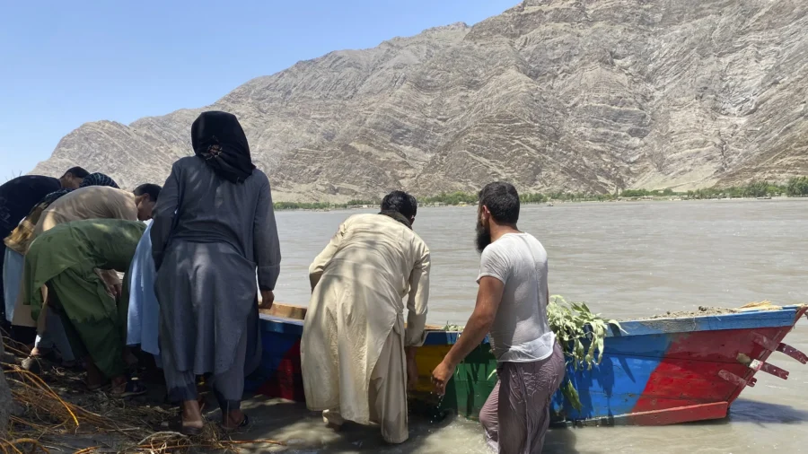 River Ferry Sinks in Afghanistan, Killing at Least 20