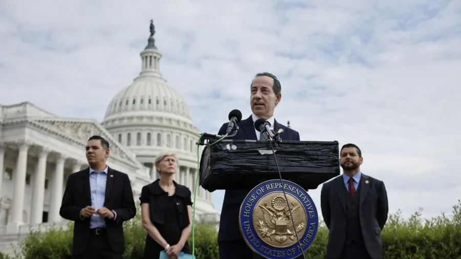 Democratic Reps. Hold Press Conference Ahead of Fauci Testimony