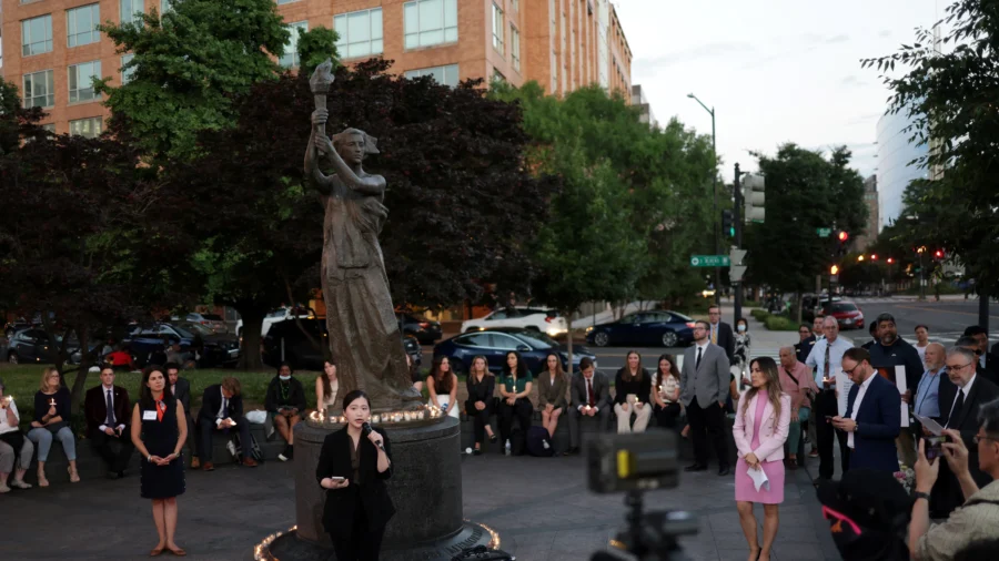 Vigil Commemorates 35th Tiananmen Massacre Anniversary