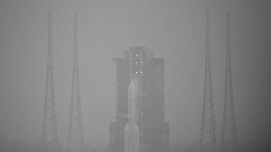 China's Lunar Probe Pushes Space Race With US