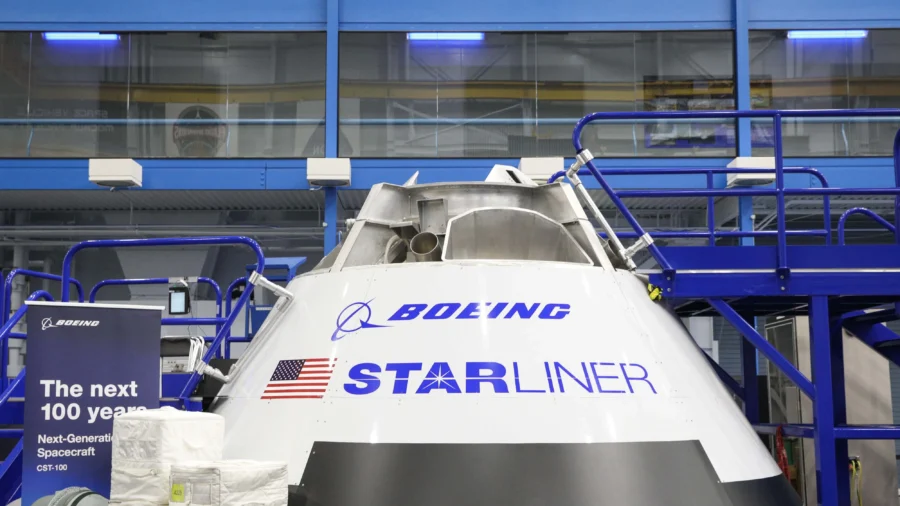 Boeing’s Starliner Spaceship Arrives at International Space Station