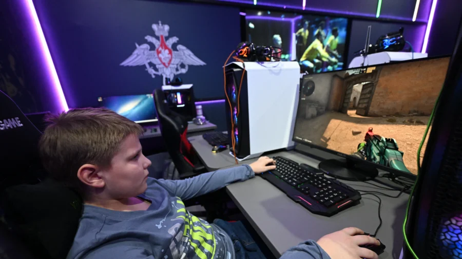 Technology Expert Says Predators Enticing Children Though Online Gaming Chats