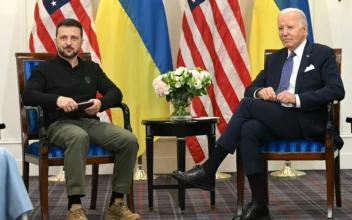 Biden Apologizes to Zelenskyy, Blames Conservatives for Ukraine Aid Hold Up