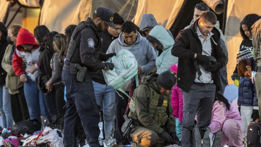 We Support Work Permits for Illegal Immigrants: CEO of US Hispanic Business Council