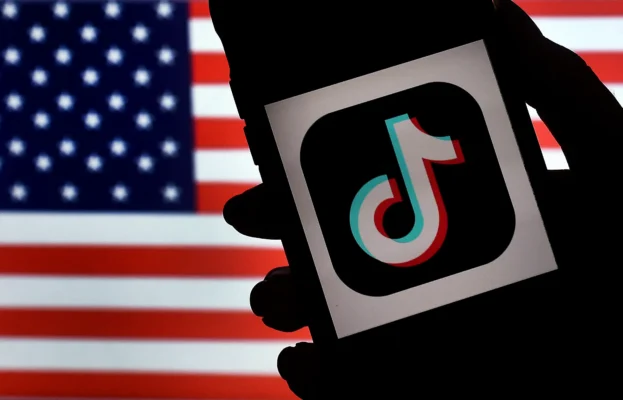 Trump Favors TikTok in US ‘For a Little While’