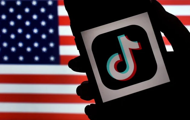 Trump Favors TikTok in US ‘For a Little While’