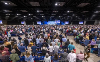 Southern Baptists Vote on Women Pastors Rule, Reject Use of IVF