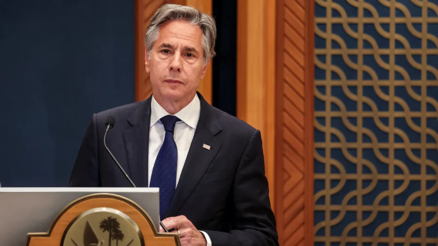 Blinken Says Haggling Must Stop After Hamas Requests Changes to Gaza Ceasefire Framework