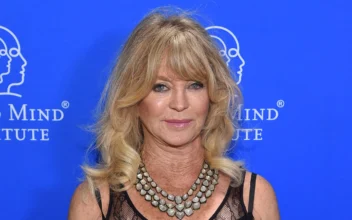 Goldie Hawn Calls Los Angeles &#8216;Terrible&#8217; While Recalling Home Robbery