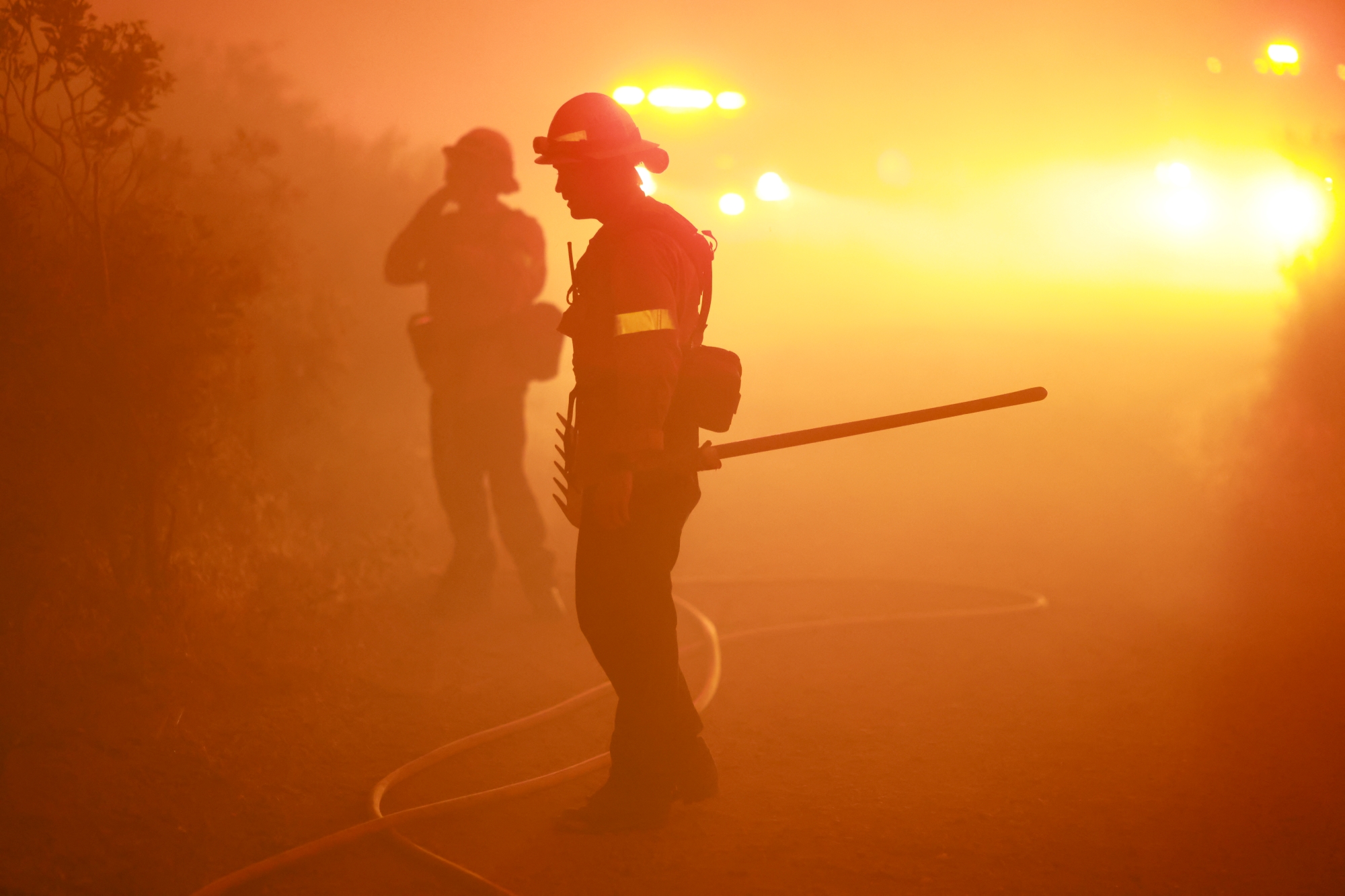 6 People Killed in Wisconsin House Fire NTD