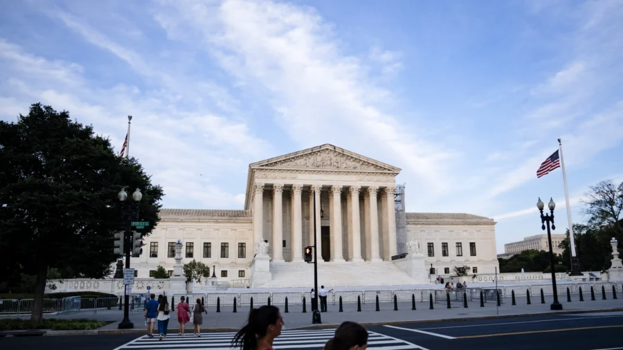 US Supreme Court Issues Rulings as Term Bleeds Into July
