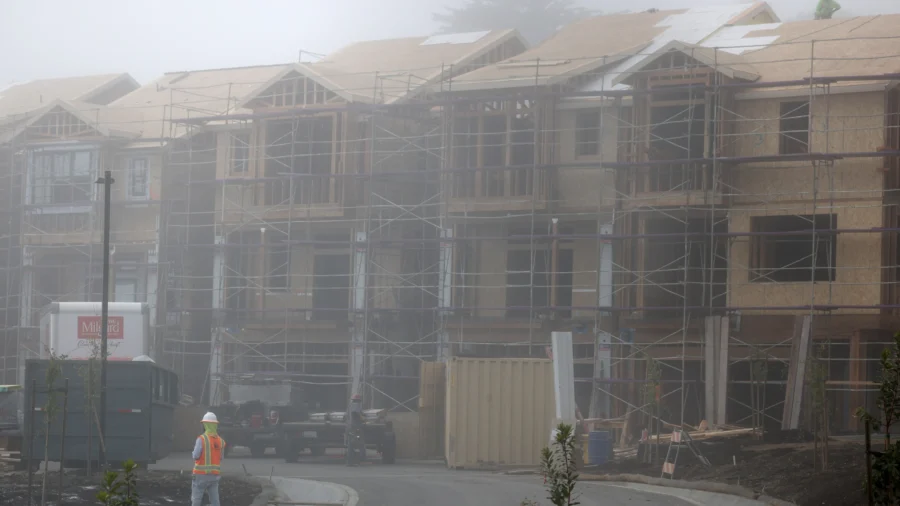 Leaders, Advocates Push for Benefits for Construction Workers in San Francisco