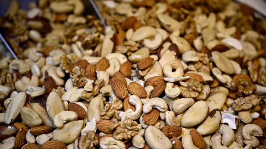A Handful of Nuts a Day Could Keep Heart Disease Away