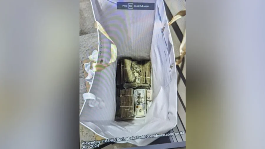 2 More People Charged With Conspiring to Bribe Minnesota Juror With Bag of Cash Plead Not Guilty