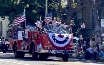 Californians Celebrate at ‘Longest in the Nation’ July 4th Parade