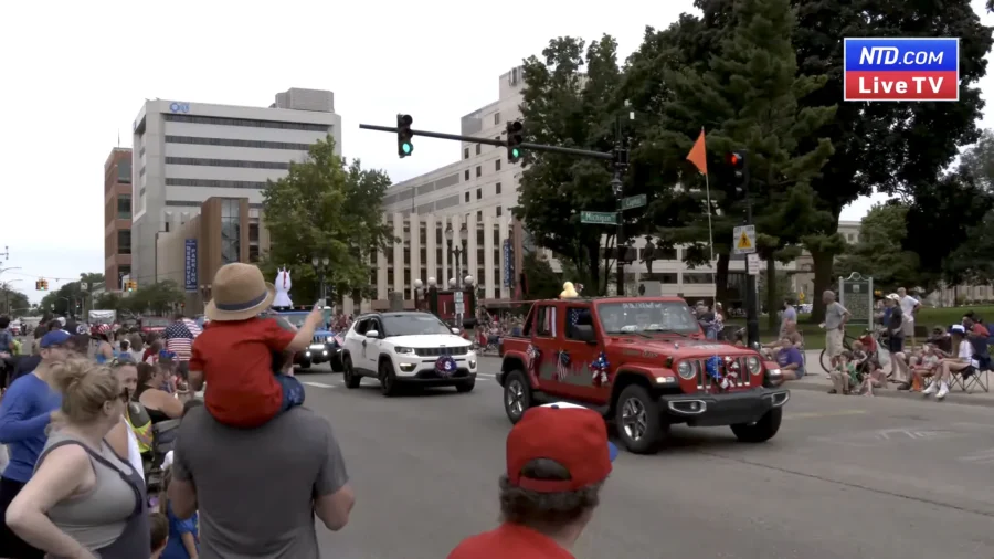 Peoples in Lansing, Michigan, Hold Independence Day Parade