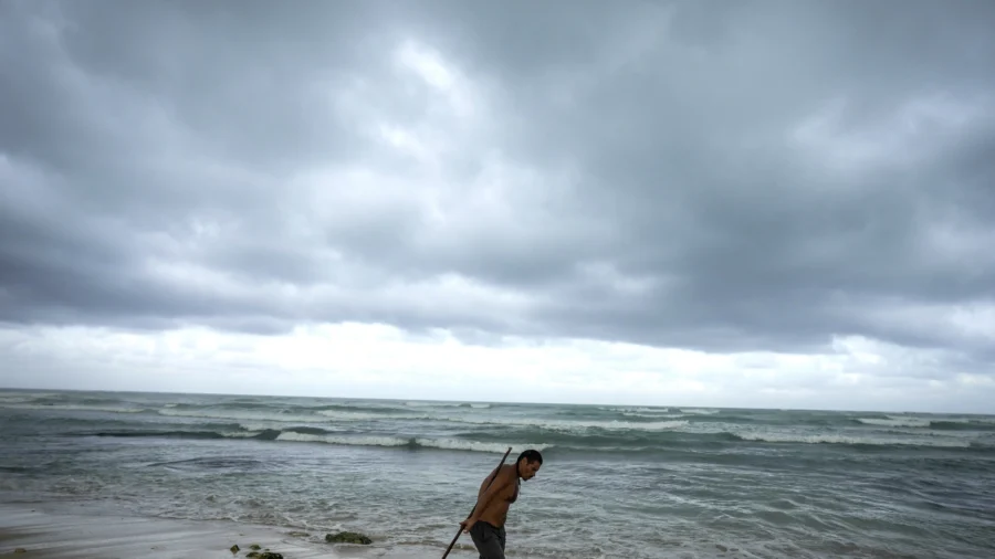 Forecasters Warn of Intensifying Tropical Storm Beryl, Increased Risk for Texas Coast