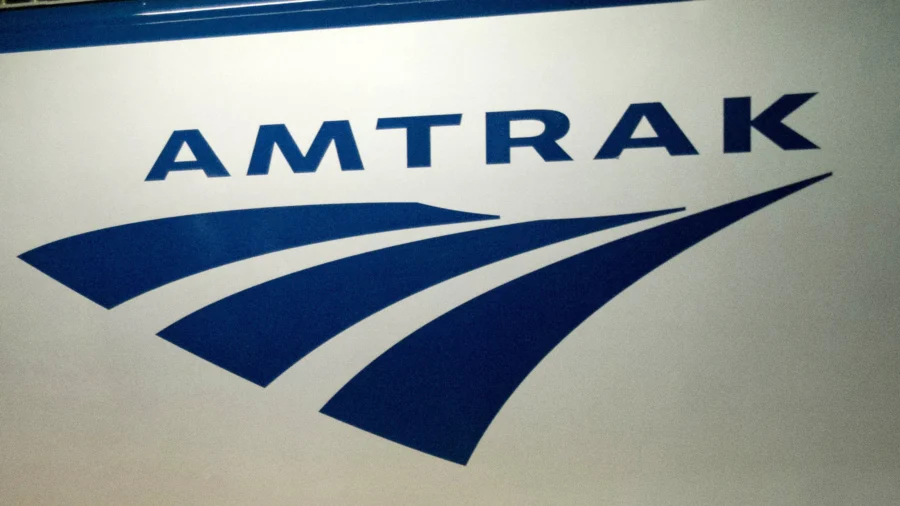 Amtrak Service Between New York City and Boston Restored After Lightning Causes Malfunction