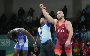 American Wrestler Kyle Snyder Can Become 4th American to Win 2 Wrestling Golds at Paris Olympics