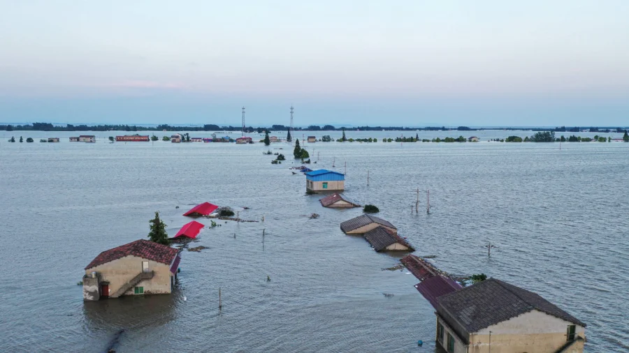 Severe Flooding Hits Central China Amid Censorship