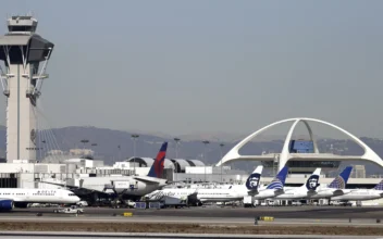 United Airlines Plane Loses Wheel During Takeoff in LA, Lands Safely in Denver